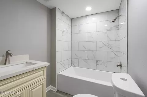 Bath - 370 Mcgregor Rd, Wiggins, MS 39577 photo 2 of 2