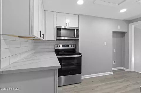 Kitchen - 370 Mcgregor Rd, Wiggins, MS 39577 photo 2 of 5