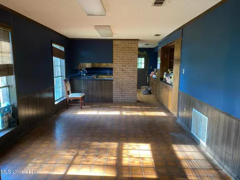 116 Meadow Hill Dr, Forest, MS 39074 photo 2