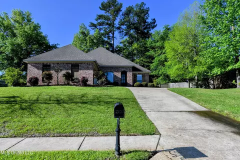 103 Bridge Park Cir, Canton, MS 39046