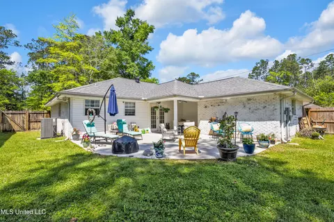 Exterior - 8316 Amoka Dr, Diamondhead, MS 39525 photo 6 of 10