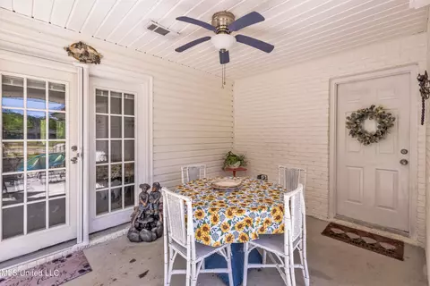 Exterior - 8316 Amoka Dr, Diamondhead, MS 39525 photo 5 of 10
