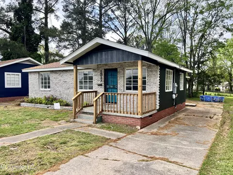 1317 Fernwood Dr, Jackson, MS 39213