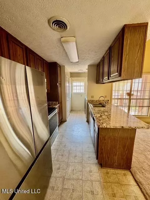 976 Garvin St, Jackson, MS 39206 photo 13