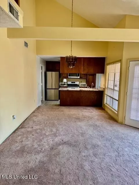 976 Garvin St, Jackson, MS 39206 photo 9