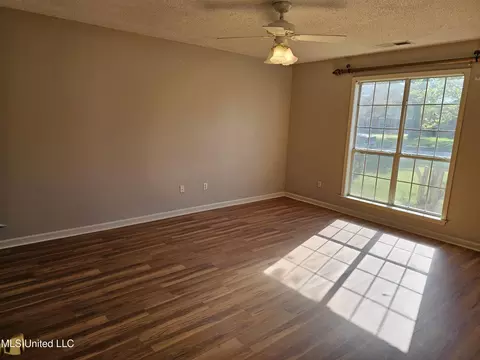 5746 Eagleston Dr, Olive Branch, MS 38654 photo 15