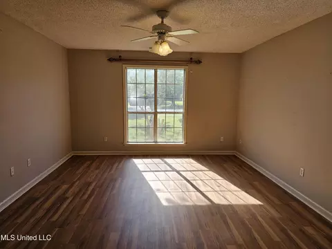 5746 Eagleston Dr, Olive Branch, MS 38654 photo 16