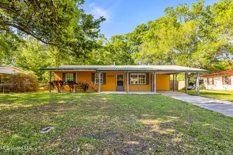 4709 New Hope Ave, Pascagoula, MS 39581