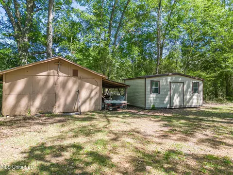 16 B Baxter Rd, Wiggins, MS 39577 photo 23