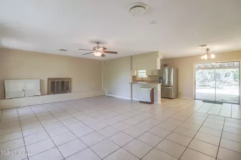16 B Baxter Rd, Wiggins, MS 39577 photo 4