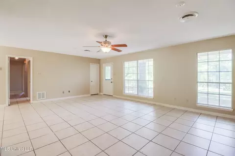 16 B Baxter Rd, Wiggins, MS 39577 photo 5