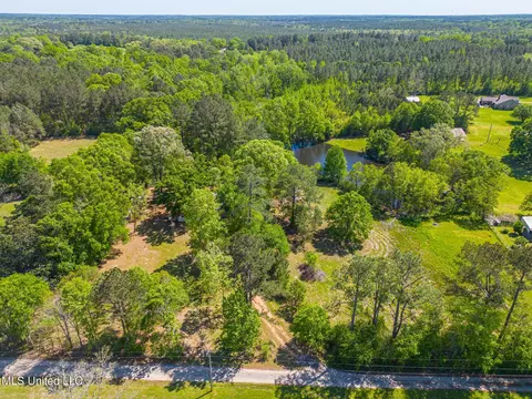 16 B Baxter Rd, Wiggins, MS 39577 photo 25