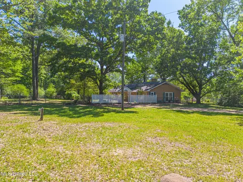 16 B Baxter Rd, Wiggins, MS 39577 photo 30