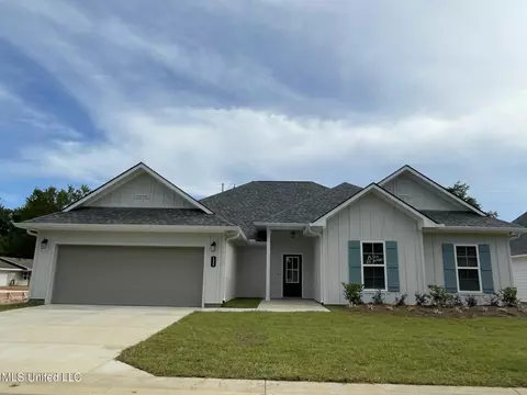145 Le Moyne St, Bay Saint Louis, MS 39520