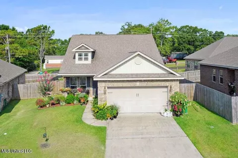 14137 Waterford Cir, Gulfport, MS 39503