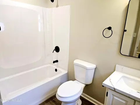 Bath - 3925 Harold Dr, Jackson, MS 39212 photo 1 of 2