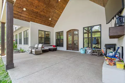 Exterior - 6978 Vaiden Rd, Hernando, MS 38632 photo 8 of 16