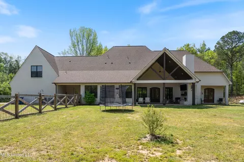 Exterior - 6978 Vaiden Rd, Hernando, MS 38632 photo 10 of 16