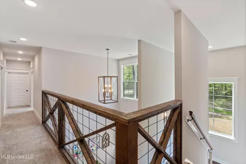 Entry Way - 6978 Vaiden Rd, Hernando, MS 38632 photo 7 of 7