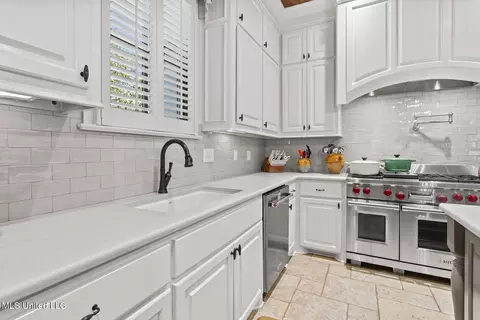 Kitchen - 115 Royal Lytham, Jackson, MS 39211 photo 4 of 7