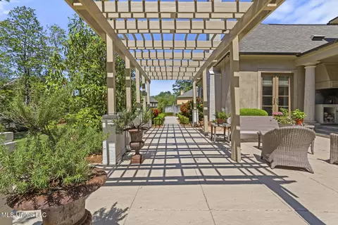 Exterior - 115 Royal Lytham, Jackson, MS 39211 photo 5 of 11