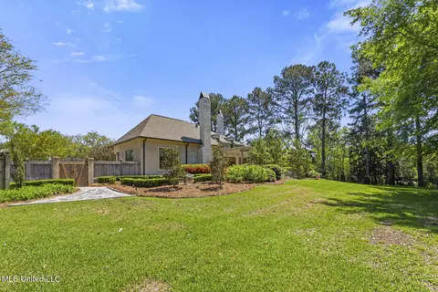 Exterior - 115 Royal Lytham, Jackson, MS 39211 photo 9 of 11