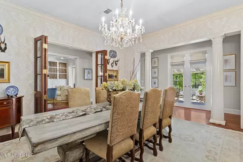 Dining - 115 Royal Lytham, Jackson, MS 39211 photo 2 of 3