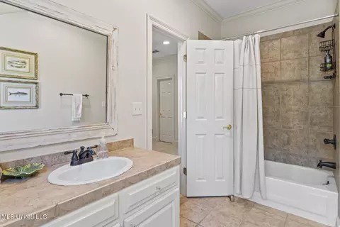 Bath - 115 Royal Lytham, Jackson, MS 39211 photo 4 of 5