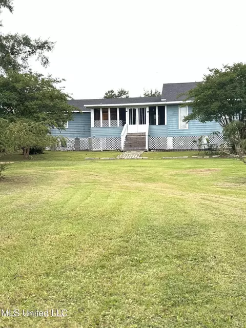 9011 William Rd, Pass Christian, MS 39571