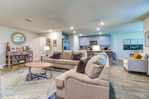 1007 Enclave Cir, Long Beach, MS 39560 photo 8