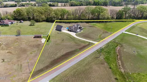 View/Area - 2850 Horn Lake Rd, Hernando, MS 38632 photo 4 of 6