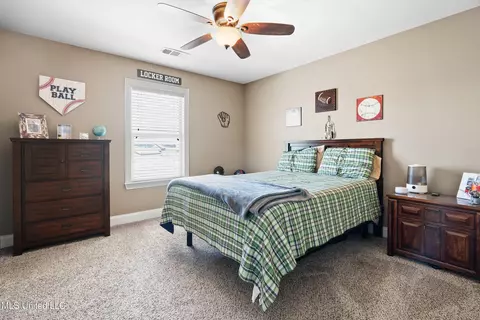 Bedroom - 2850 Horn Lake Rd, Hernando, MS 38632 photo 4 of 5