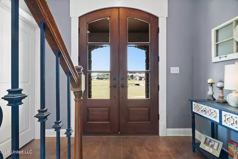 Entry Way - 2850 Horn Lake Rd, Hernando, MS 38632 photo 1 of 6
