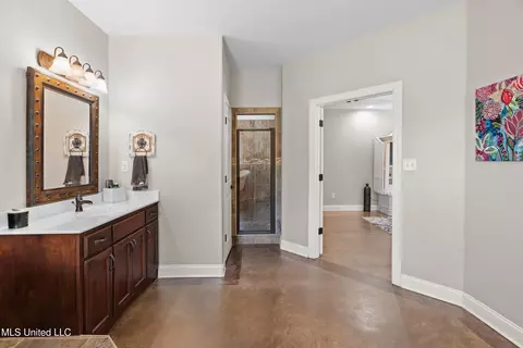 Entry Way - 2850 Horn Lake Rd, Hernando, MS 38632 photo 2 of 6