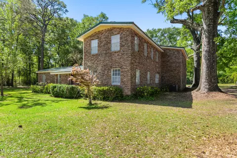 11281 Highway 613, Lucedale, MS 39452 photo 2