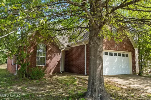 9908 Vista Ridge Dr, Olive Branch, MS 38654