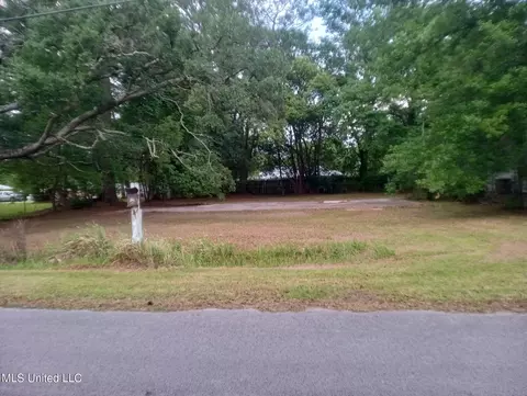 1100 12th St, Pascagoula, MS 39567