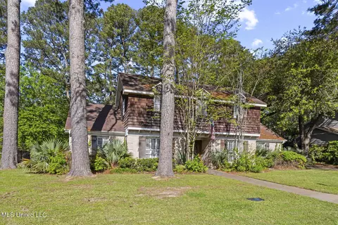 5345 Runnymede Rd, Jackson, MS 39211