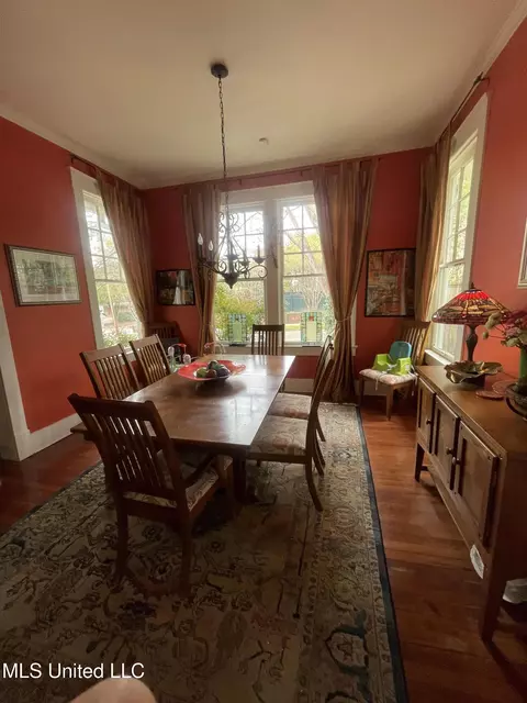 Dining - 800 Gillespie St, Jackson, MS 39202 photo 2 of 2