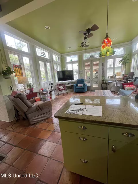 Kitchen - 800 Gillespie St, Jackson, MS 39202 photo 5 of 5