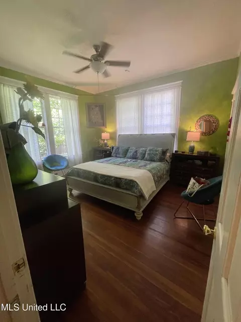 Bedroom - 800 Gillespie St, Jackson, MS 39202 photo 2 of 2