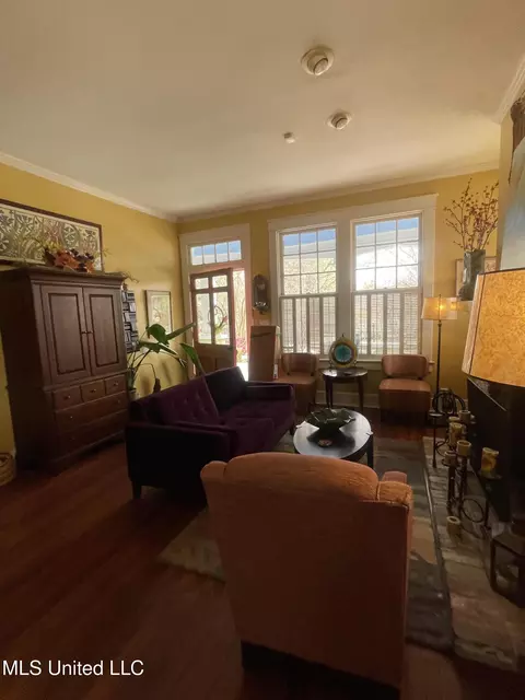 Entry Way - 800 Gillespie St, Jackson, MS 39202 photo 1 of 2