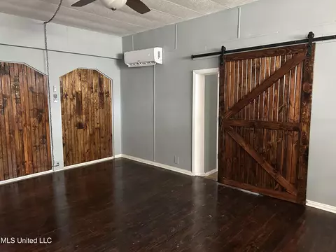 1851 Turtle Rd, Byram, MS 39272 photo 3