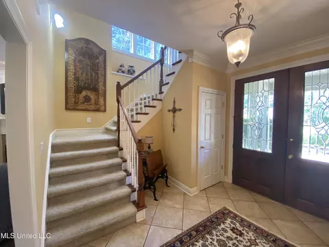 Entry Way - 140 Oak View Dr, Terry, MS 39170 photo 4 of 10
