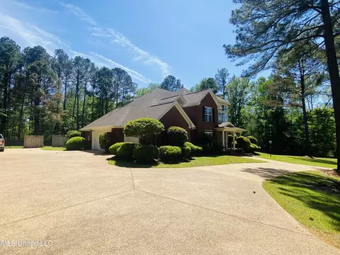 Exterior - 140 Oak View Dr, Terry, MS 39170 photo 5 of 16