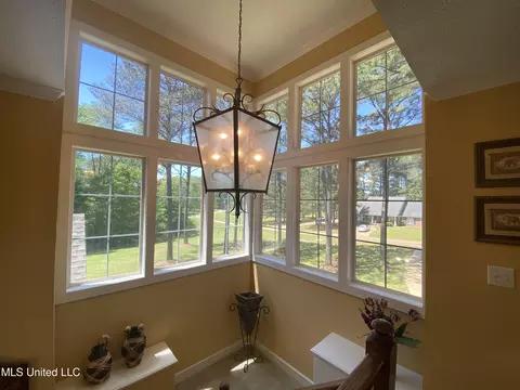Entry Way - 140 Oak View Dr, Terry, MS 39170 photo 8 of 10
