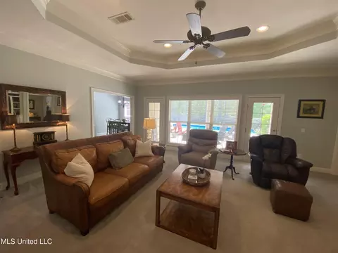 Living - 140 Oak View Dr, Terry, MS 39170 photo 5 of 5