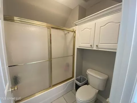 Bath - 140 Oak View Dr, Terry, MS 39170 photo 12 of 13