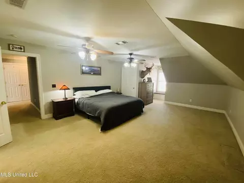 Bedroom - 140 Oak View Dr, Terry, MS 39170 photo 9 of 13