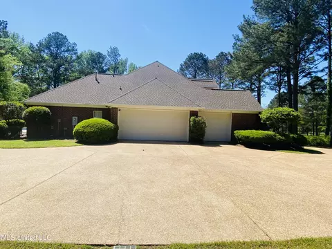 Exterior - 140 Oak View Dr, Terry, MS 39170 photo 4 of 16